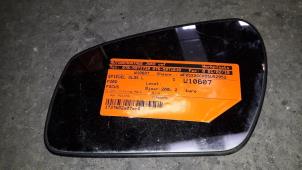 Used Mirror glass, left Ford Focus 2 1.6 16V Price on request offered by Autodemontage Joko B.V.