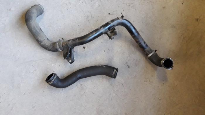 Gebrauchte Intercooler Schlauch Ford C-Max (DM2) 1.6 TDCi 16V 109 Preis auf Anfrage angeboten von Autodemontage Joko B.V.