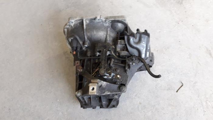 Używane Skrzynia biegów Ford C-Max (DM2) 1.6 TDCi 16V 109 Cena na żądanie oferowane przez Autodemontage Joko B.V.