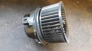 Usados Motor de ventilador de calefactor Ford C-Max (DM2) 1.6 TDCi 16V 109 Precio de solicitud ofrecido por Autodemontage Joko B.V.