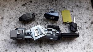 Used Ignition lock + key Ford C-Max (DM2) 1.6 TDCi 16V 109 Price on request offered by Autodemontage Joko B.V.