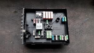 Usados Caja de fusibles Seat Leon (1P1) 1.9 TDI 90 Precio de solicitud ofrecido por Autodemontage Joko B.V.