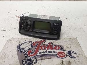 Begagnade Radiokontrollpanel Toyota Yaris (P1) 1.0 16V VVT-i Pris på förfrågan erbjuds av Autodemontage Joko B.V.