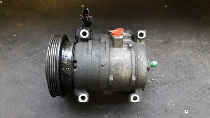 Usagé Compresseur de clim Chrysler PT Cruiser 2.0 16V Prix sur demande proposé par Autodemontage Joko B.V.