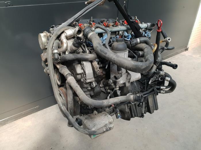 Used Engine BMW 5 serie Touring (E61) 525d 24V Price on request offered by Autodemontage Joko B.V.
