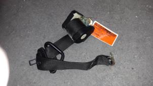 Used Rear seatbelt, right BMW 5 serie Touring (E39) 530i 24V Price on request offered by Autodemontage Joko B.V.
