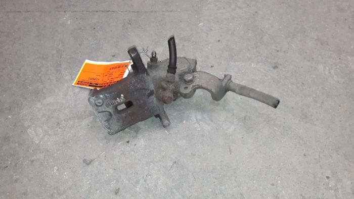 Gebrauchte Bremszange rechts hinten Hyundai Coupe 2.0i 16V Preis auf Anfrage angeboten von Autodemontage Joko B.V.
