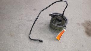 Used Heating and ventilation fan motor Mercedes 190 (W201) 1.8 E Price on request offered by Autodemontage Joko B.V.