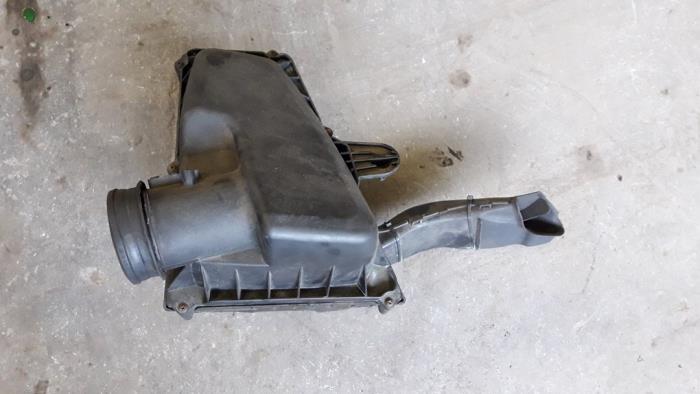 Gebrauchte Luftfiltergehäuse Ford S-Max (GBW) 1.8 TDCi 16V Preis auf Anfrage angeboten von Autodemontage Joko B.V.