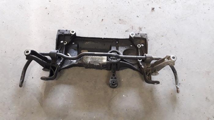 Begagnade Underram Volkswagen Caddy III (2KA,2KH,2CA,2CH) 1.9 TDI Pris på förfrågan erbjuds av Autodemontage Joko B.V.