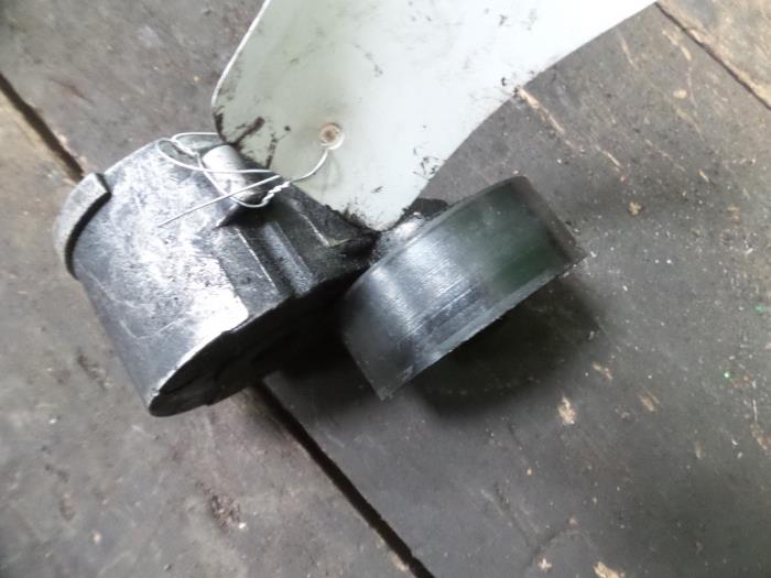 Usados Rodillo tensor correa múltiple Fiat Doblo Cargo (263) 1.3 MJ 16V DPF Euro 5 Precio de solicitud ofrecido por Autodemontage Joko B.V.