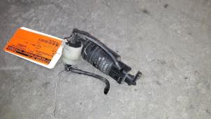Usados Bomba de limpiaparabrisas delante Volkswagen Lupo (6X1) 1.0 MPi 50 Precio de solicitud ofrecido por Autodemontage Joko B.V.