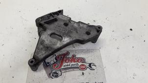 Used Engine mount Volkswagen Touran (1T1/T2) 1.9 TDI 105 Euro 3 Price on request offered by Autodemontage Joko B.V.