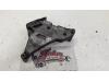 Engine mount from a Volkswagen Touran (1T1/T2), 2003 / 2010 1.9 TDI 105 Euro 3, MPV, Diesel, 1.896cc, 77kW (105pk), FWD, BXE, 2006-02 / 2010-05, 1T1; 1T2 2009