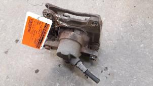 Used Front brake calliper, right Smart Fortwo Coupé (450.3) 0.7 Price on request offered by Autodemontage Joko B.V.