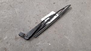 Used Rear wiper arm Smart Fortwo Coupé (450.3) 0.7 Price on request offered by Autodemontage Joko B.V.