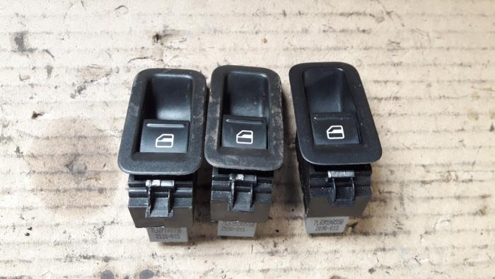 Electric window switch from a Volkswagen Polo V (6R) 1.6 TDI 16V 90 2010