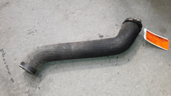 Gebrauchte Intercooler Schlauch Volkswagen Crafter 2.5 TDI 30/32/35 Preis auf Anfrage angeboten von Autodemontage Joko B.V.