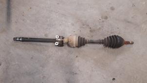 Used Front drive shaft, right Opel Zafira (M75) 1.7 CDTi 16V Price on request offered by Autodemontage Joko B.V.