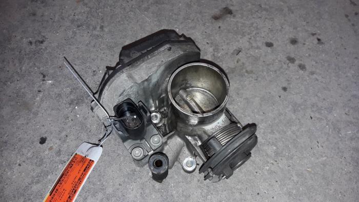 Usagé Boîtier accélérateur Volkswagen Polo III (6N1) 1.4i 60 Prix sur demande proposé par Autodemontage Joko B.V.