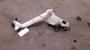 Used Front windscreen washer reservoir Volkswagen Polo IV (9N1/2/3) 1.4 TDI 80 Price on request offered by Autodemontage Joko B.V.