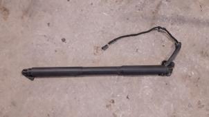 Used Rear gas strut, left BMW 3 serie Touring (F31) 318d 2.0 16V Price on request offered by Autodemontage Joko B.V.