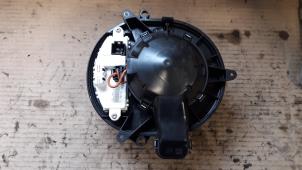 Used Heating and ventilation fan motor BMW 3 serie Touring (F31) 318d 2.0 16V Price on request offered by Autodemontage Joko B.V.