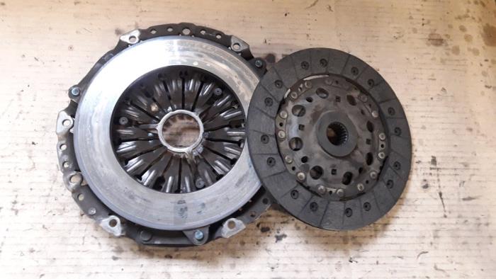 Begagnade Tryckplåt BMW 3 serie Touring (F31) 318d 2.0 16V Pris på förfrågan erbjuds av Autodemontage Joko B.V.