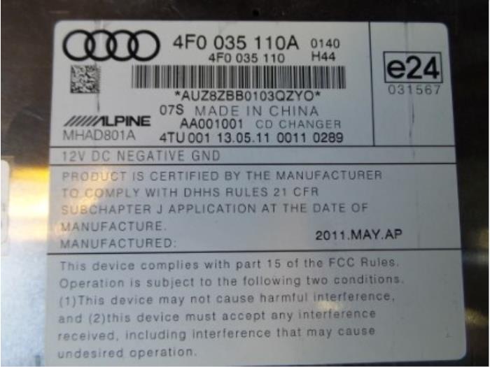 Changeur de CD d'un Audi Q7 (4LB) 3.0 TDI V6 24V 2011
