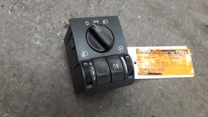 Used Light switch Opel Astra G Caravan (F35) 1.6 16V Price on request offered by Autodemontage Joko B.V.