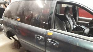 Used Sliding door, right Chrysler Voyager/Grand Voyager (RG) 2.5 CRD Price on request offered by Autodemontage Joko B.V.