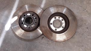 Used Front brake disc Ford Galaxy (WA6) 2.0 TDCi 16V 140 Price on request offered by Autodemontage Joko B.V.