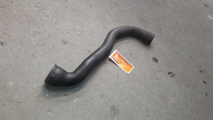 Gebrauchte Intercooler Schlauch Opel Meriva (A) 1.7 CDTI 16V Preis auf Anfrage angeboten von Autodemontage Joko B.V.