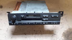 Used Radio/cassette player BMW 3 serie (E46/4) 330d 24V Price on request offered by Autodemontage Joko B.V.