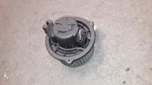 Used Heating and ventilation fan motor Rover 75 2.0 CDTi 16V Price on request offered by Autodemontage Joko B.V.