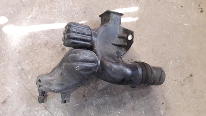 Gebrauchte Luftfiltergehäuse Chrysler 300 C 3.0 CRD V6 24V Preis auf Anfrage angeboten von Autodemontage Joko B.V.