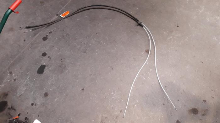 Usagé Câble frein à main Peugeot Partner (GC/GF/GG/GJ/GK) 1.6 HDI 90 Prix sur demande proposé par Autodemontage Joko B.V.