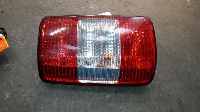 Taillight, left from a Volkswagen Caddy III (2KA,2KH,2CA,2CH) 2.0 SDI 2004