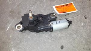Used Rear wiper motor Volkswagen Caddy III (2KA,2KH,2CA,2CH) 2.0 SDI Price on request offered by Autodemontage Joko B.V.