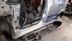 Used Sill, left Volkswagen Caddy III (2KA,2KH,2CA,2CH) 2.0 SDI Price on request offered by Autodemontage Joko B.V.