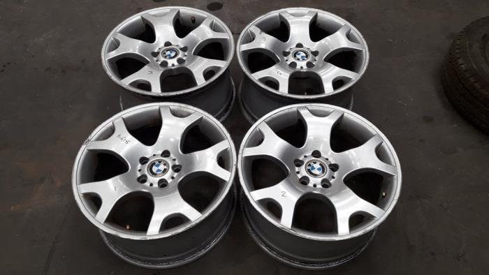 Set of sports wheels from a BMW X5 (E53) 3.0 24V 2003