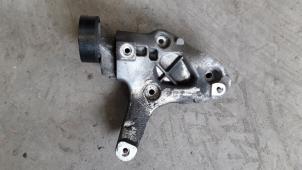 Used Air conditioning bracket Volkswagen Golf Plus (5M1/1KP) 1.6 FSI 16V Price on request offered by Autodemontage Joko B.V.