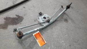 Used Wiper mechanism Renault Kangoo Express (FC) 1.5 dCi 60 Price on request offered by Autodemontage Joko B.V.