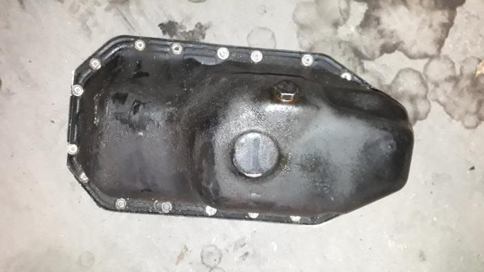 Sump from a Seat Ibiza II Facelift (6K1) 1.4 Select 2000