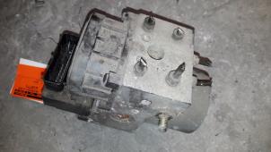 Used ABS pump Opel Omega B (25/26/27) 2.2 16V Price on request offered by Autodemontage Joko B.V.