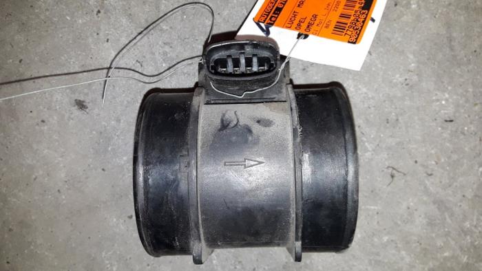 Gebrauchte Luftmassenmesser Opel Omega B (25/26/27) 2.2 16V Preis auf Anfrage angeboten von Autodemontage Joko B.V.