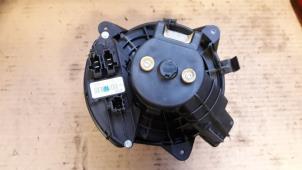 Used Heating and ventilation fan motor Fiat Bravo (198A) 1.6 JTD Multijet 105 Price on request offered by Autodemontage Joko B.V.