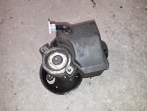 Used Power steering pump Volvo V70 (GW/LW/LZ) 2.5 TDI Price on request offered by Autodemontage Joko B.V.