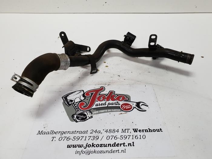 Gebrauchte Wasserrohr Peugeot 206 (2A/C/H/J/S) 1.4 XR,XS,XT,Gentry Preis auf Anfrage angeboten von Autodemontage Joko B.V.