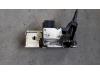 Door lock mechanism 2-door, right from a Ford Transit Connect, 2002 / 2013 1.8 TDCi 90, Delivery, Diesel, 1.753cc, 66kW (90pk), FWD, HCPA; HCPC; HCPB; P9PA; EURO4; P9PB; R3PA; P9PC; P9PD; RWPE; RWPF; HCPD, 2002-09 / 2013-12 2006